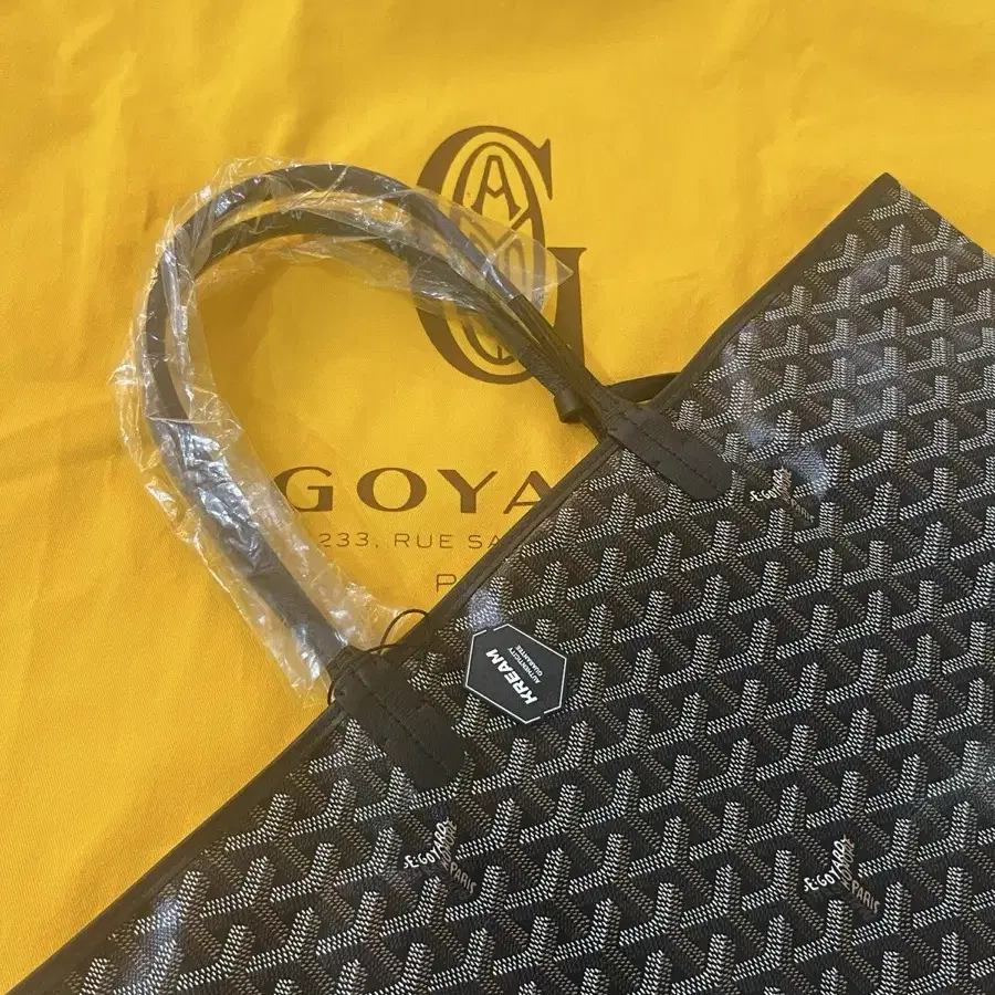 Goyard Saint Louis PM Bag Black