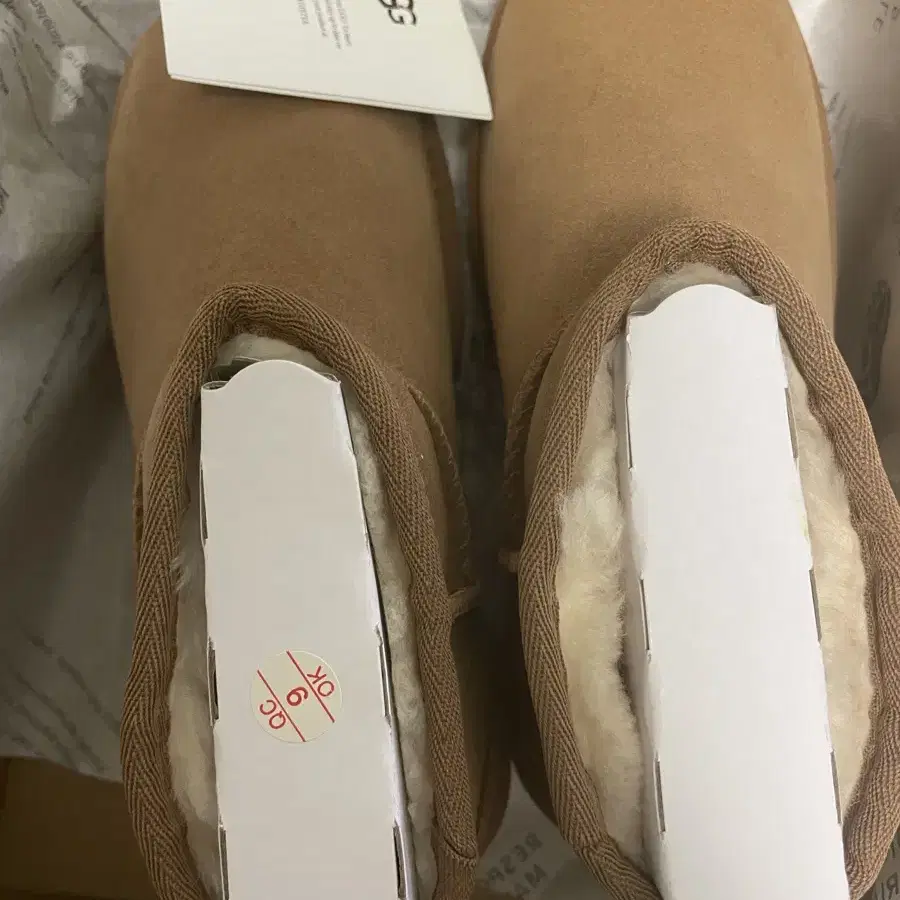 UGG 어그 클래식 울트라 미니 플랫폼 부츠 체스트넛