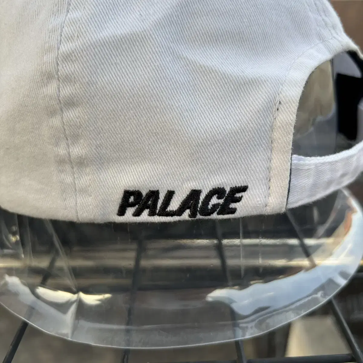 Palace 팔라스 6패널 화이트 볼캡