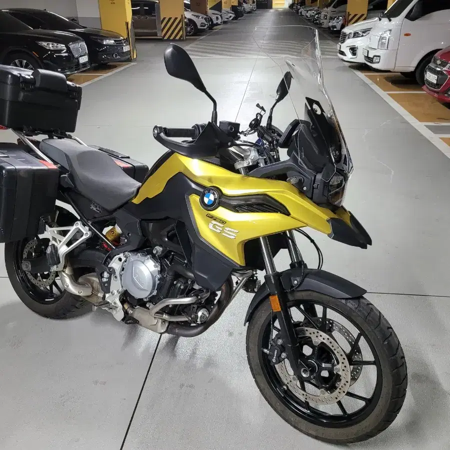 BMW F750GS 짧은 키로수,