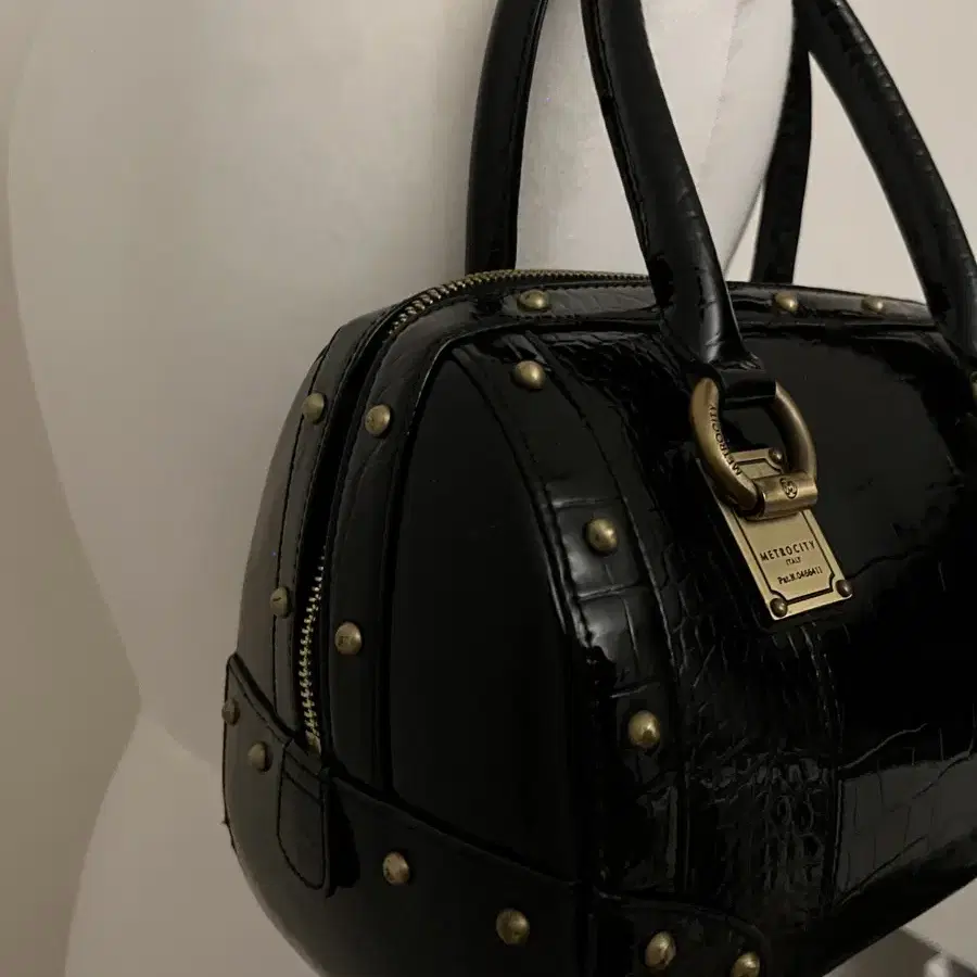 Metro city black bag