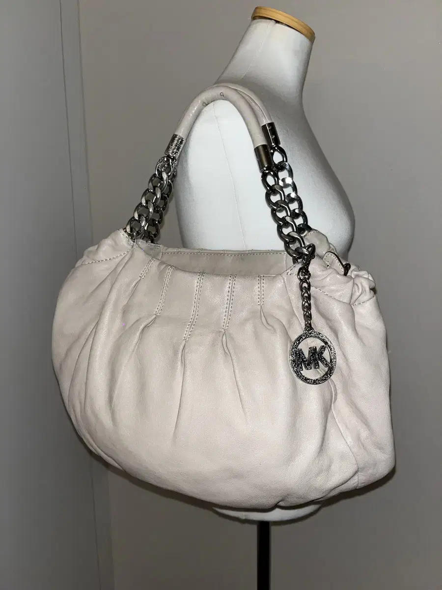 Michael kors baby pink shoulder bag