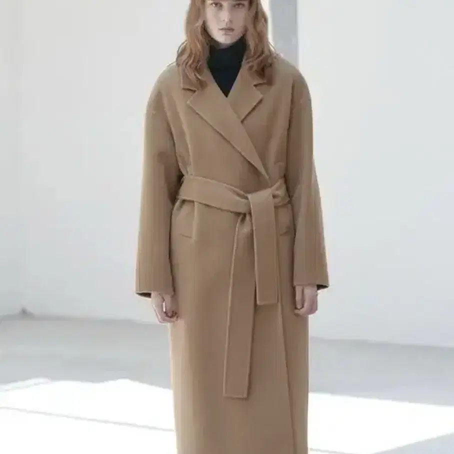 닐바이피 23FW 프리미엄 핸드메이드 코트