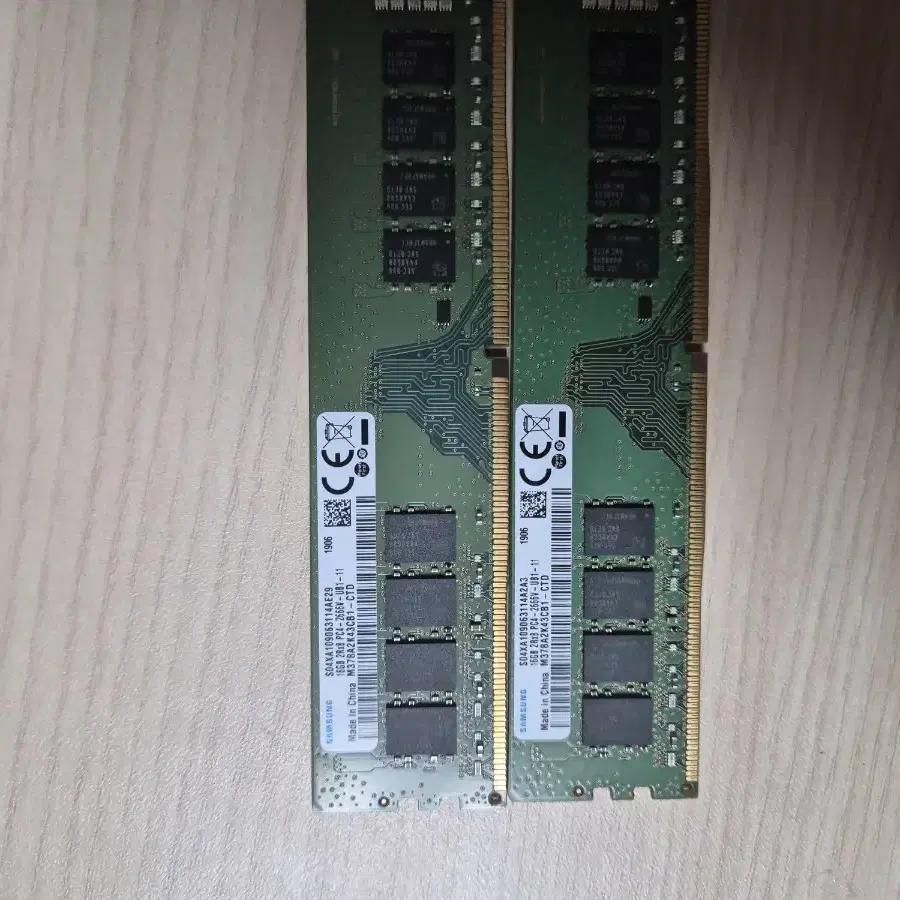 삼성 DDR4 16GB 램 2개