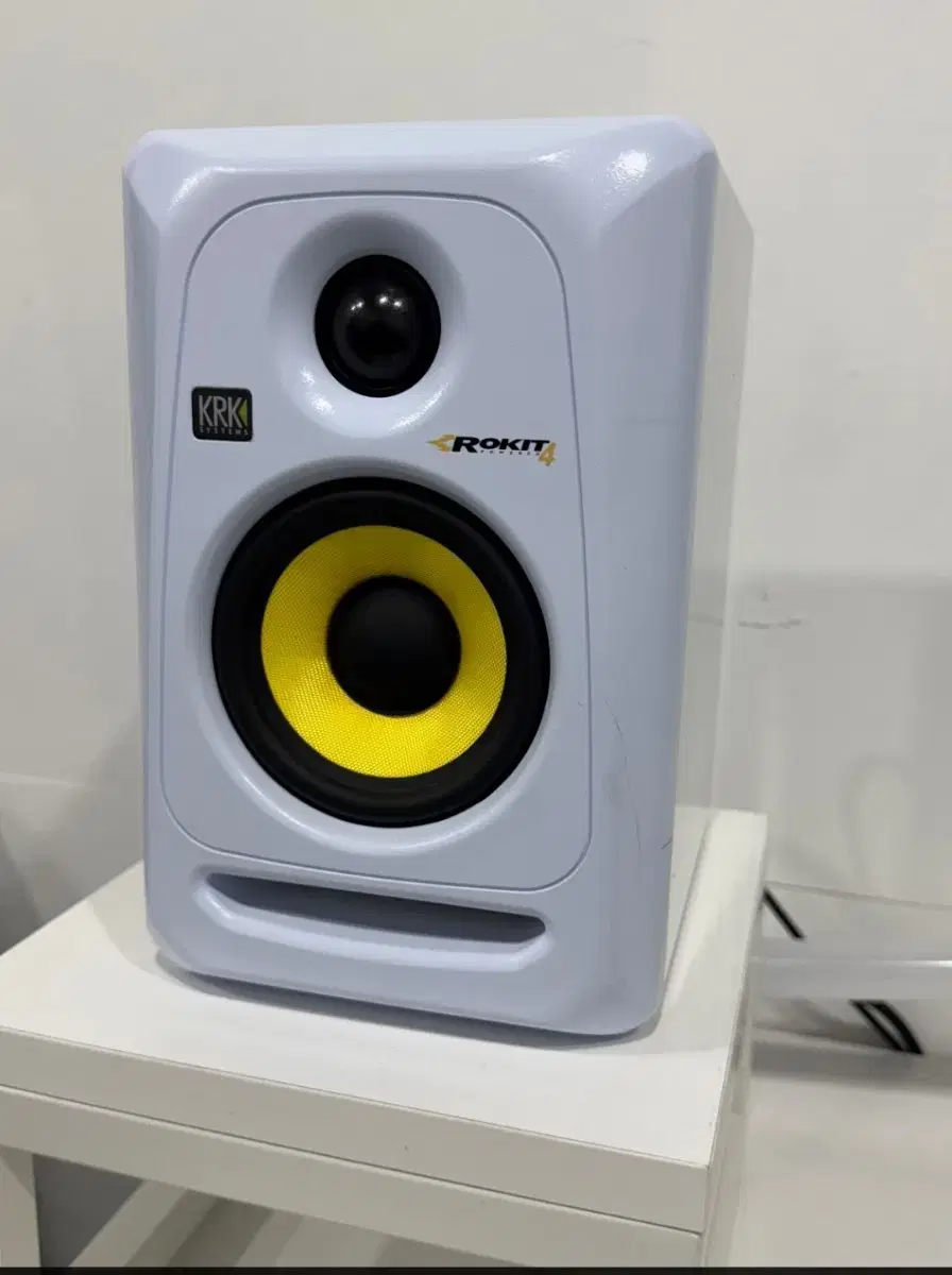 KRK V4 S4 WHITE (1조) 모니터 스피커 화이트 작곡 홈레코딩