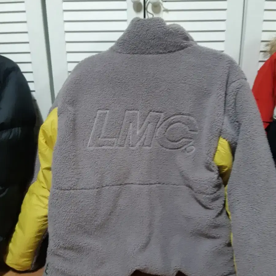 LMC 오리털 탱크 리버시블 숏패딩 M사이즈 작업용패딩 추천