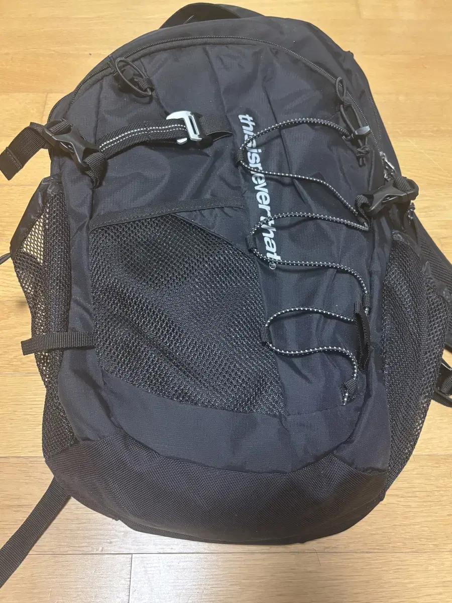 디즈이즈네버댓 백팩 sp-logo field backpack 28