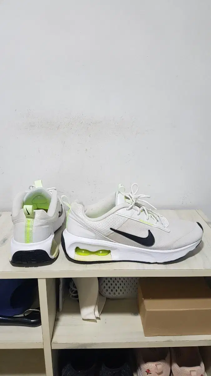 택포 265-270 A급 NIKE AIR-MAX 정품 쿠션 스니커즈~