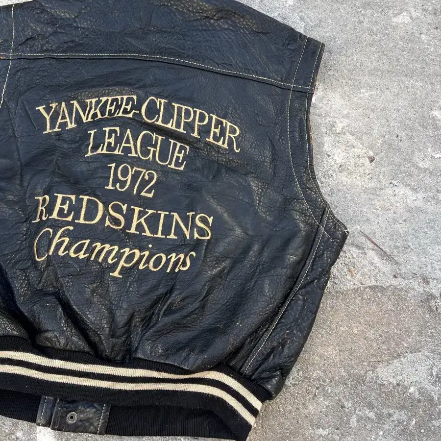 1990s REDSKINS CHAMPIONS LEATHER 가죽베스트