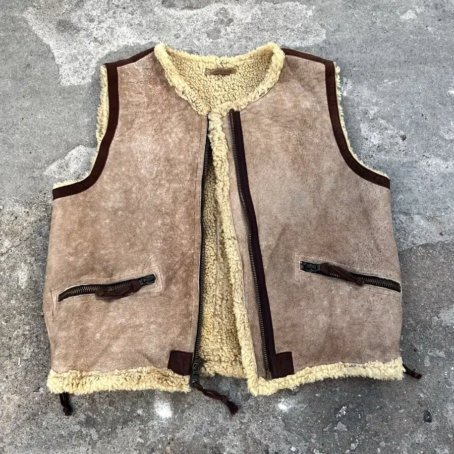 VINTAGE MOUTON VEST 빈티지무통베스트