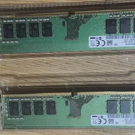 DDR4 16GB DUAL  RAM  8X2 PC