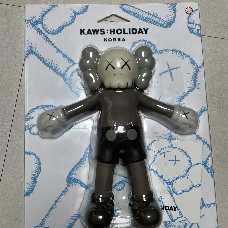 KAWS 카우스 홀리데이 코리아