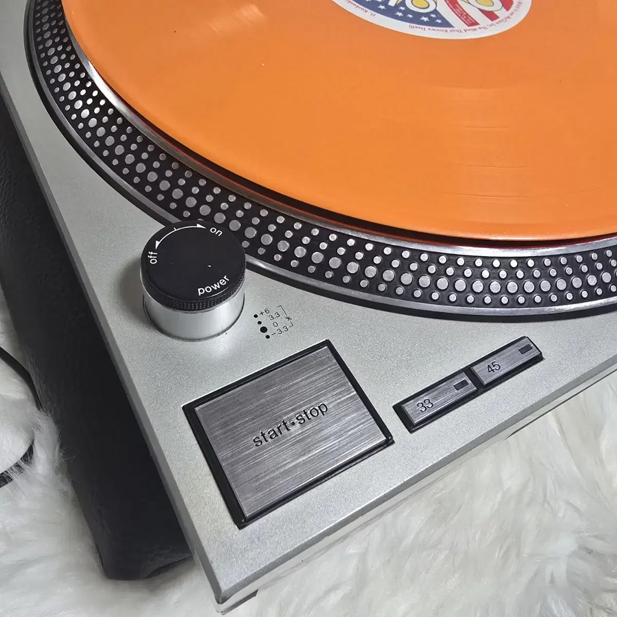 턴테이블 테크닉스 (TECHNICS) SL-1200MK2.