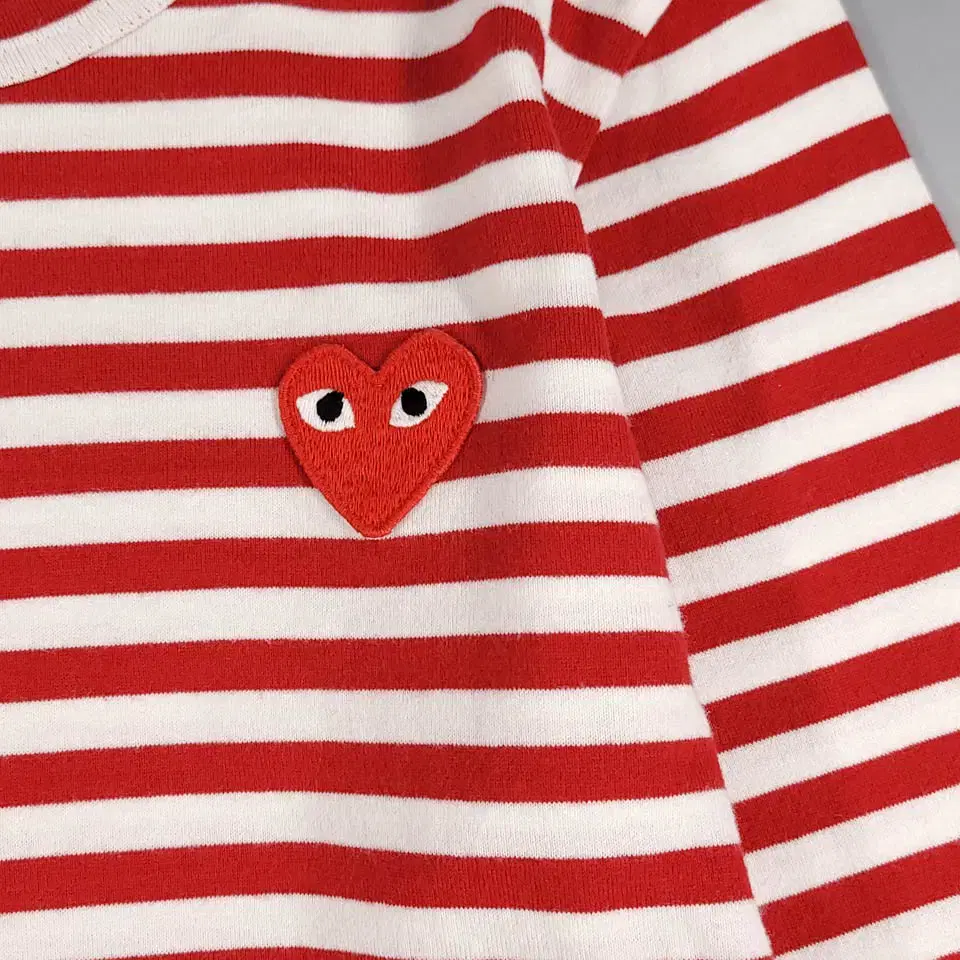 COMME des GARCONS PLAY 꼼데가르송 플레이 레드 화이트