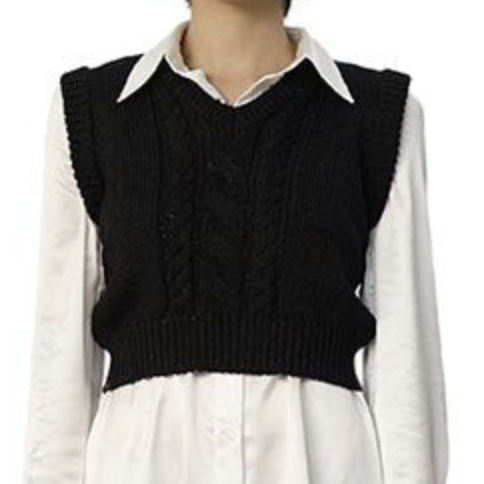 큐리티 C CABLE CROP KNIT VEST_BLACK