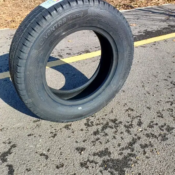 포터2 앞타이어 전륜 전기차전용 한국타이어 195/70R15 팝니다