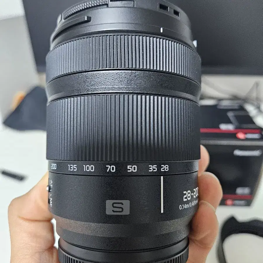 파나소닉 루믹스 28-200 f4-7.1 L마운트