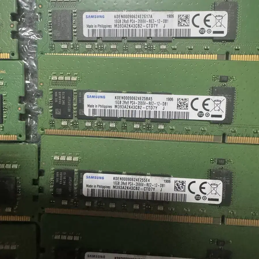 삼성 서버용 메모리 ddr4 2666v 16gb 8장 일괄 판매 합니다