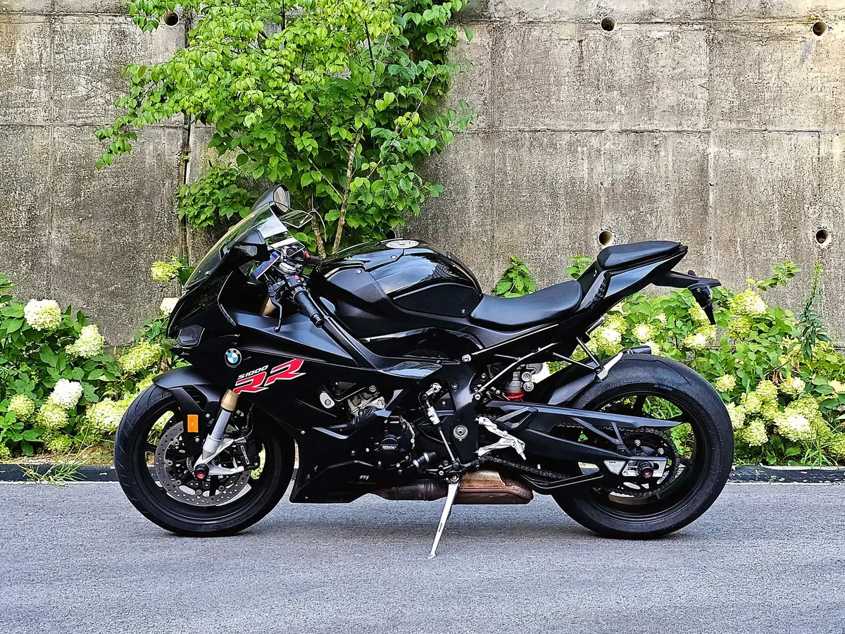 21년식 bmw s1000rr 레이스패키지 판매합니다