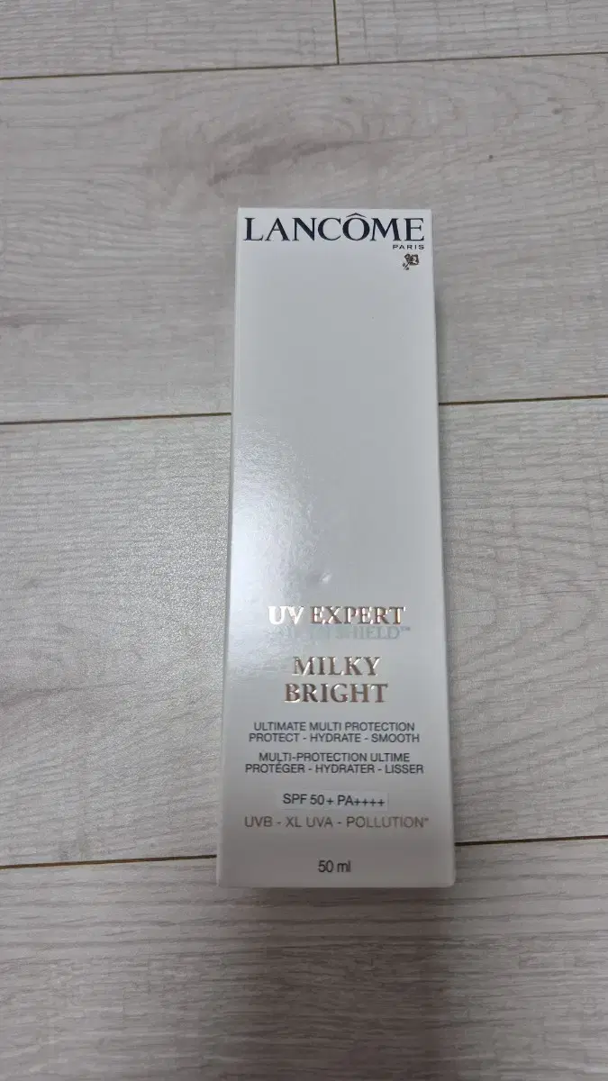 랑콤 선크림 UV 엑스퍼트 밀키 브라이트 50ml