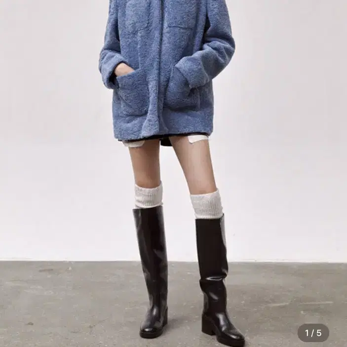 Fur Jacket in Blue VW2WJ100-22