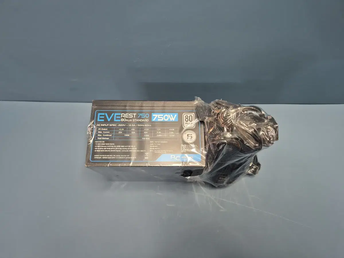 Unused) EVEREST 750W 80PLUSStandard 230V EU Bulk