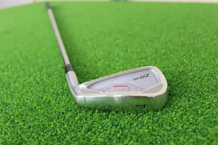 Srixon ZR800 No. 4 Single Iron Lightweight Steel