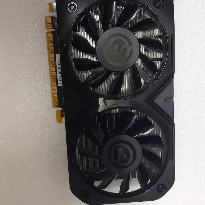 GTX750  2GB 그래픽카드