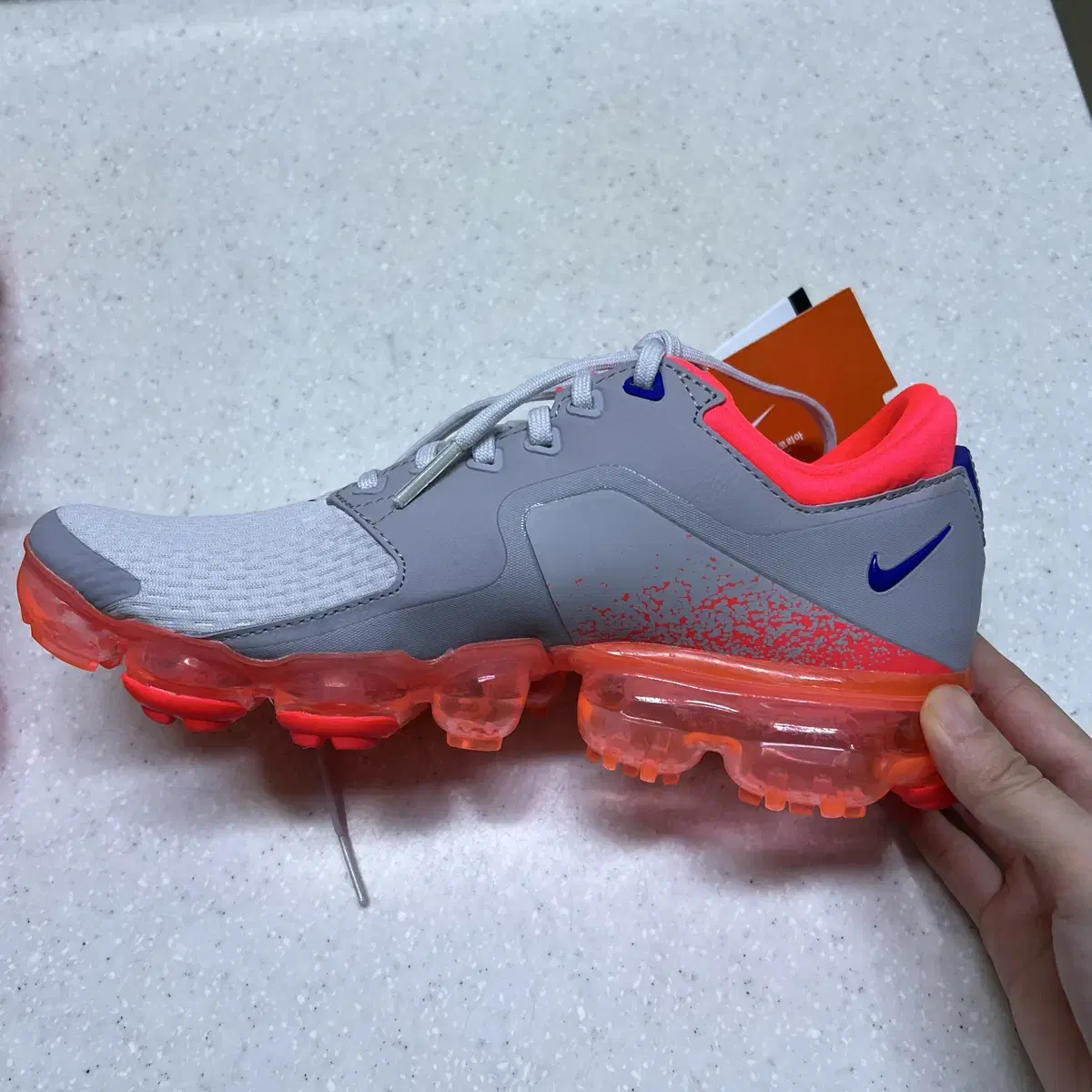 나이키 Air VaporMax 240사이즈