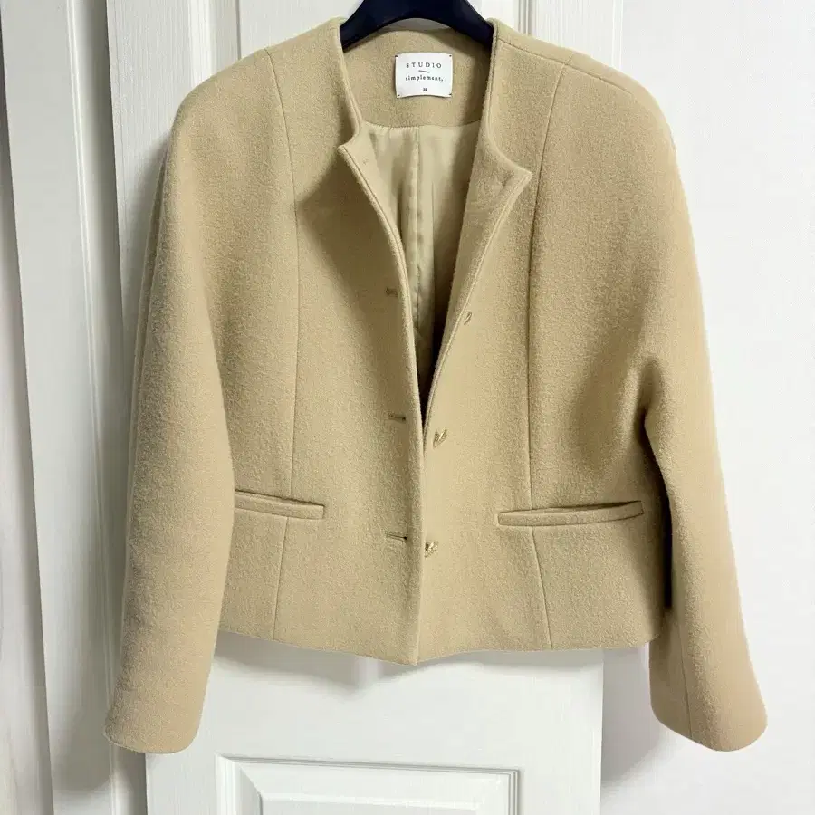 스튜디오 심플멍_Manon Cropped Jacket (beige)