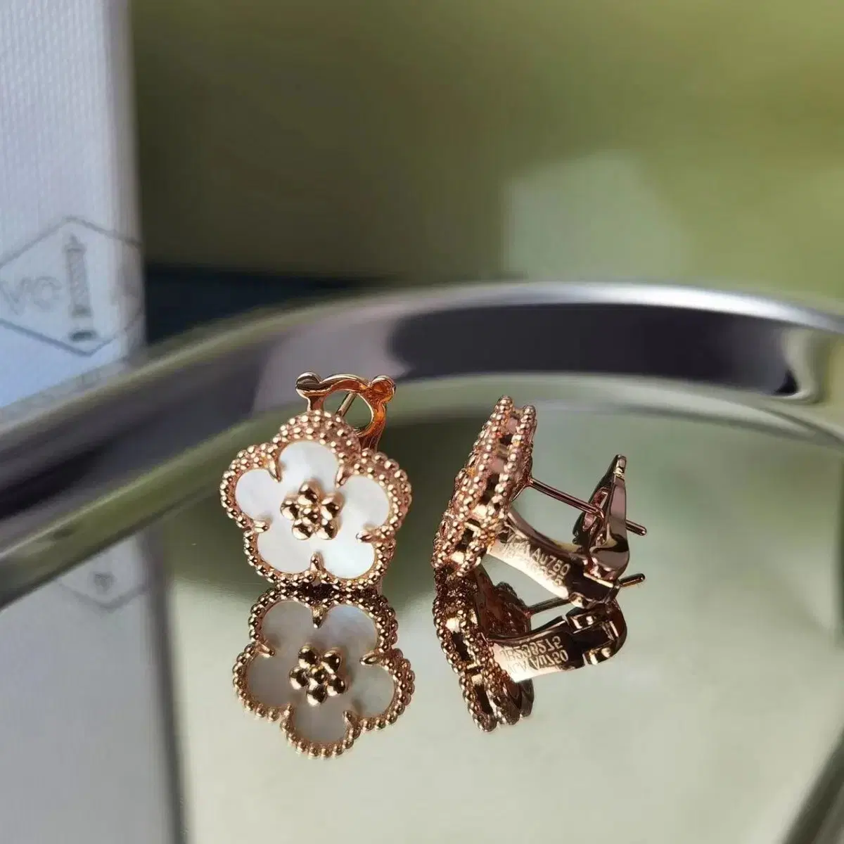 Van Cleef & Arpels 귀걸이