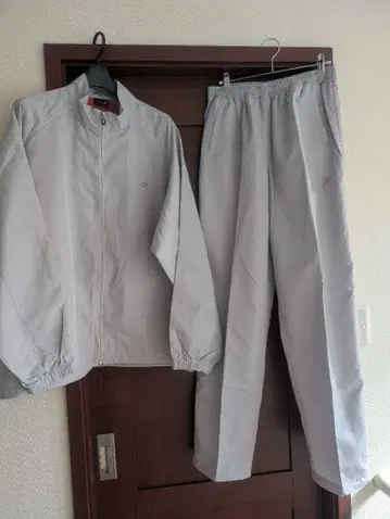 아식스 나일론 자켓 팬츠 세트 그레이