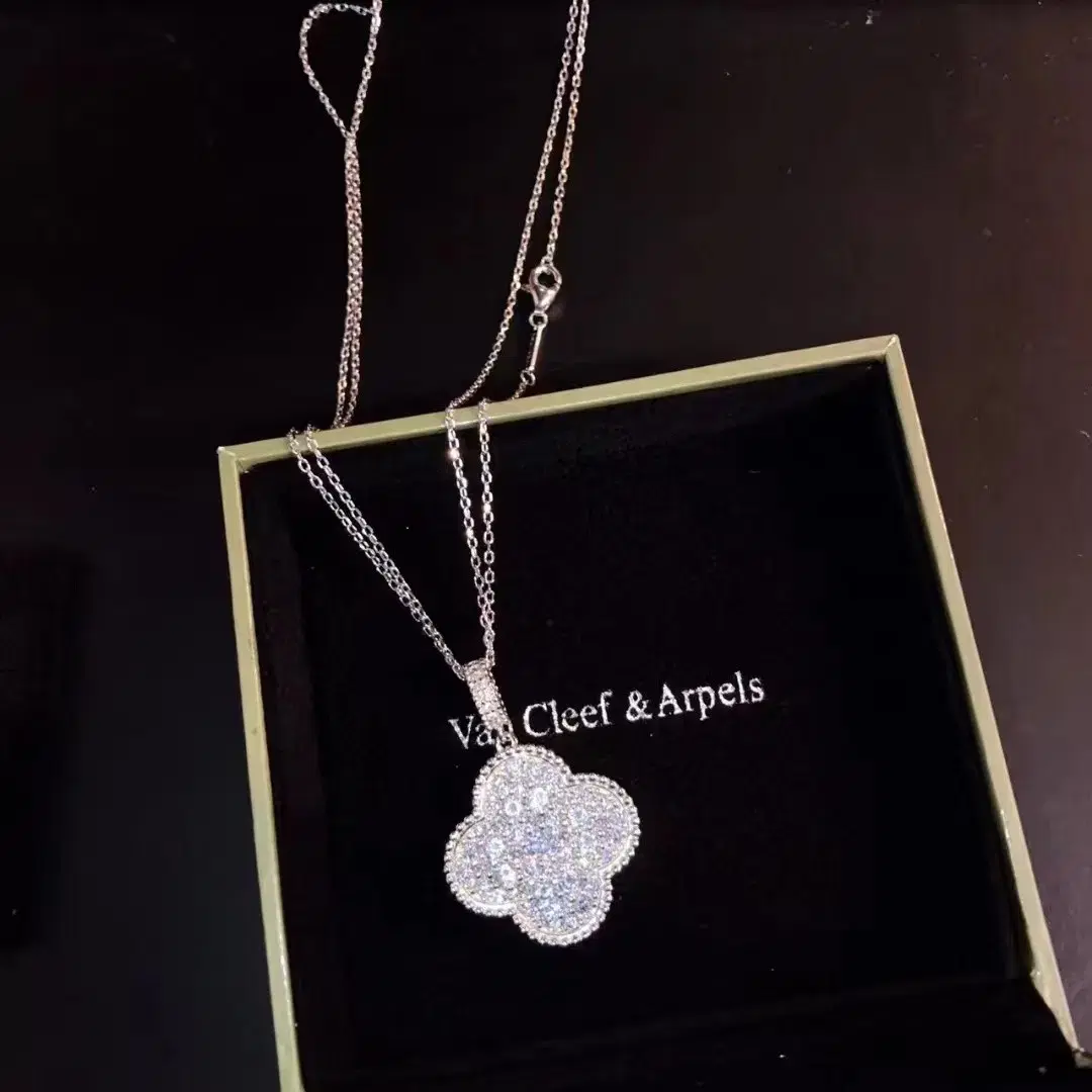 Van Cleef & Arpels 목걸이