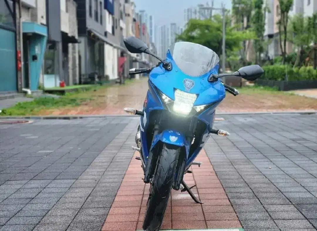 GSX-R125 2020년식 2만키로수 요시무라 풀배기 구변차량 판매