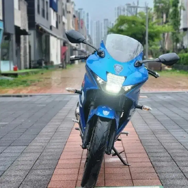 GSX-R125 2020년식 2만키로수 요시무라 풀배기 구변차량 판매