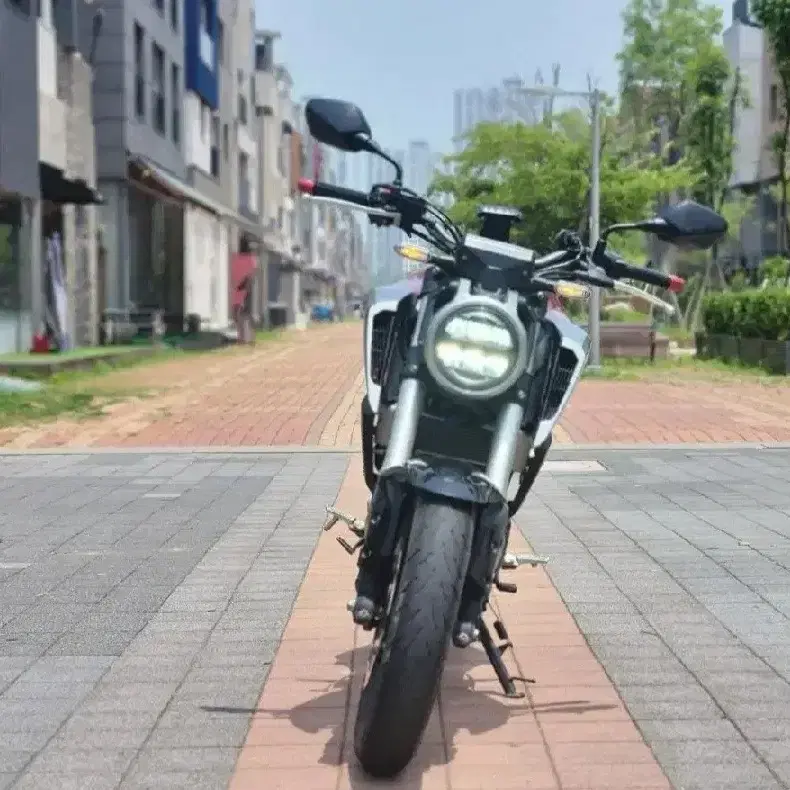 CB125R 2018년식 1만키로수대 컨디션 상급 순정차량