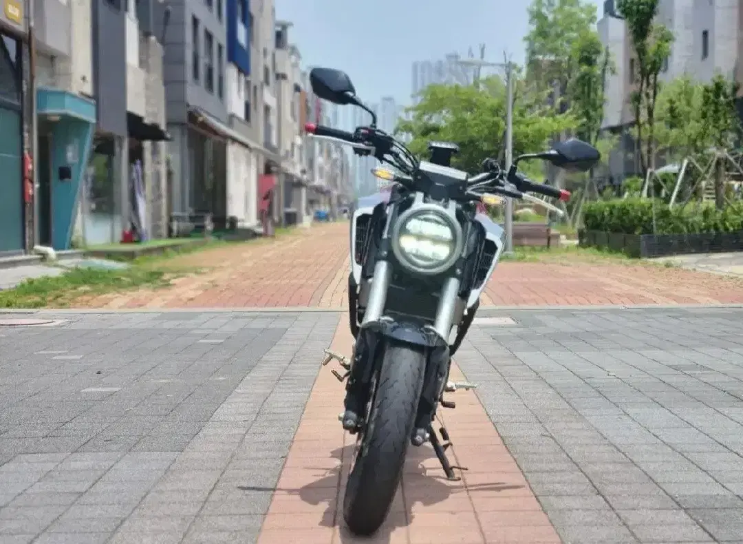 CB125R 2018년식 1만키로수대 컨디션 상급 순정차량