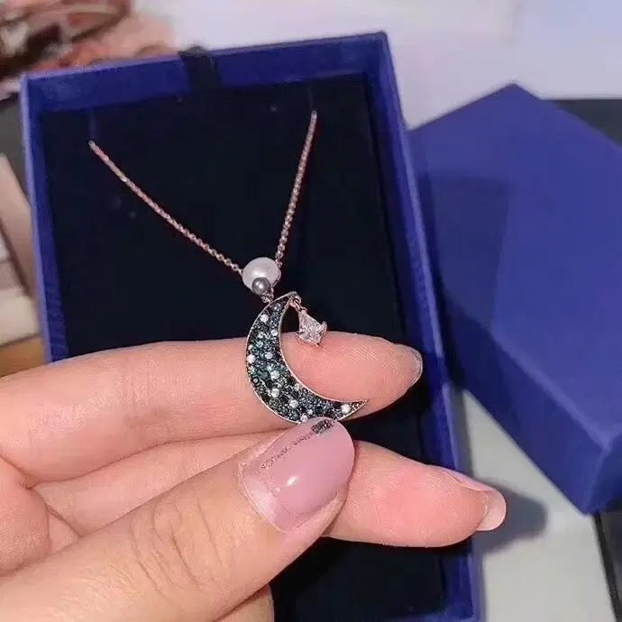 Swarovski스와로브스키 목걸이