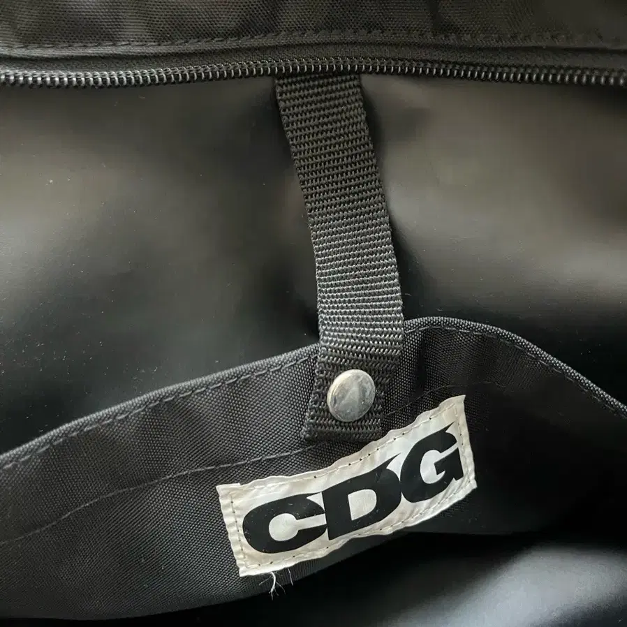 CDG 꼼데가르송 크로스 백