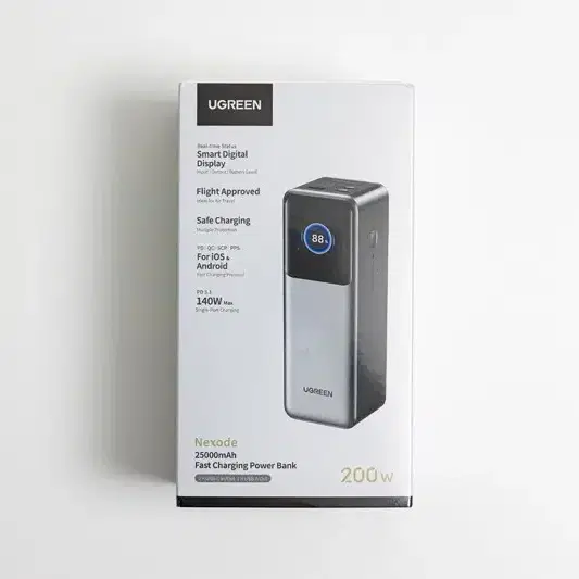 유그린 넥소드 25000mAh 보조배터리 판매합니다.