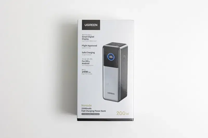 유그린 넥소드 25000mAh 보조배터리 판매합니다.