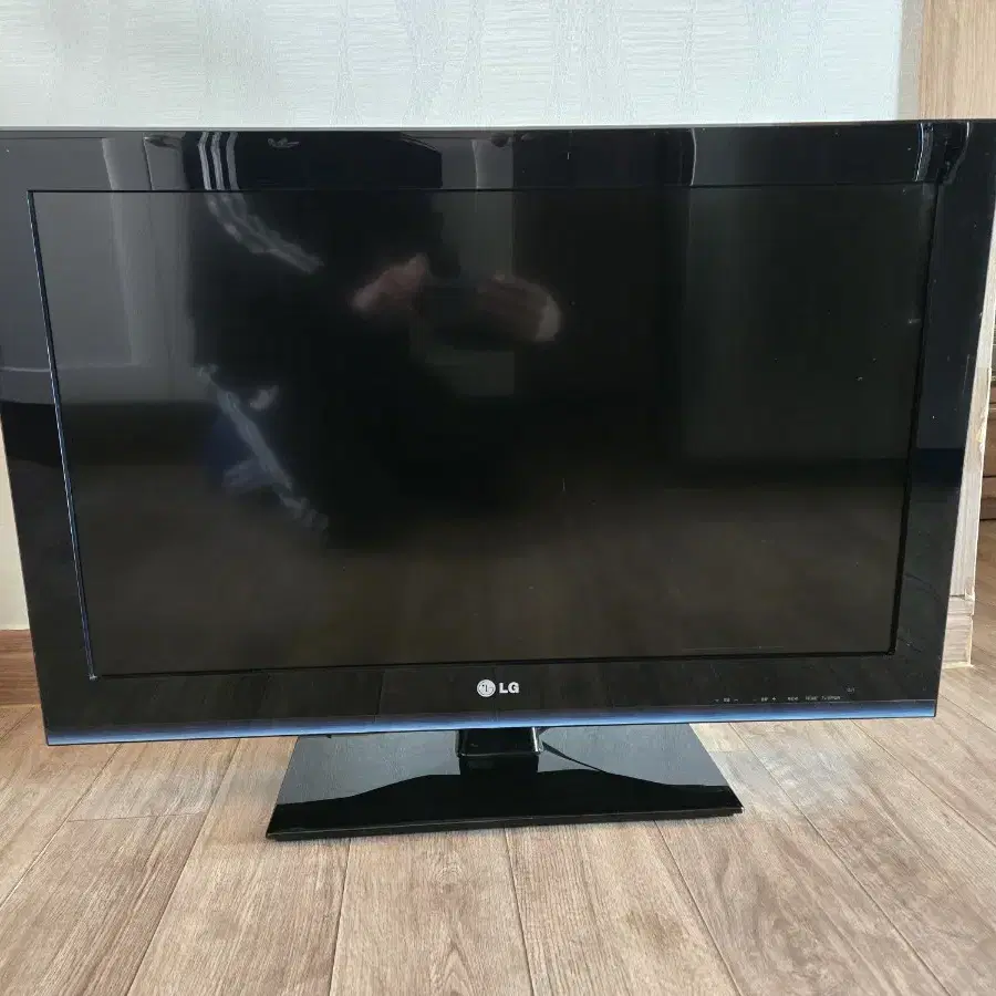 LG 32인치 LCD TV