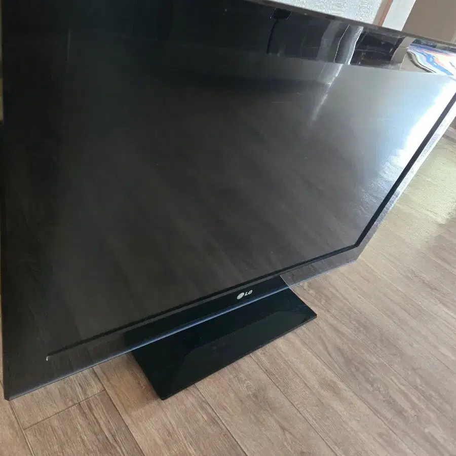 LG 32인치 LCD TV