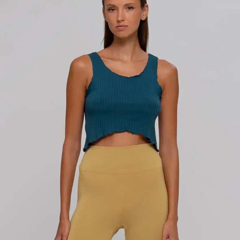 부디무드라 navel tank teal S