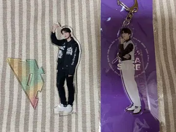 보물박정우 아크릴 스탠드 & 아크릴 키링 세트