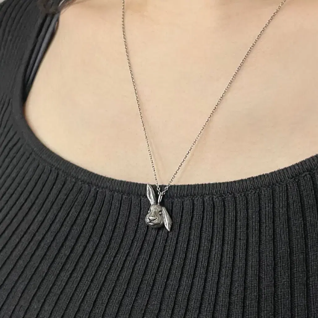 정가85,000 Annoying rabbit necklace 실버목걸이