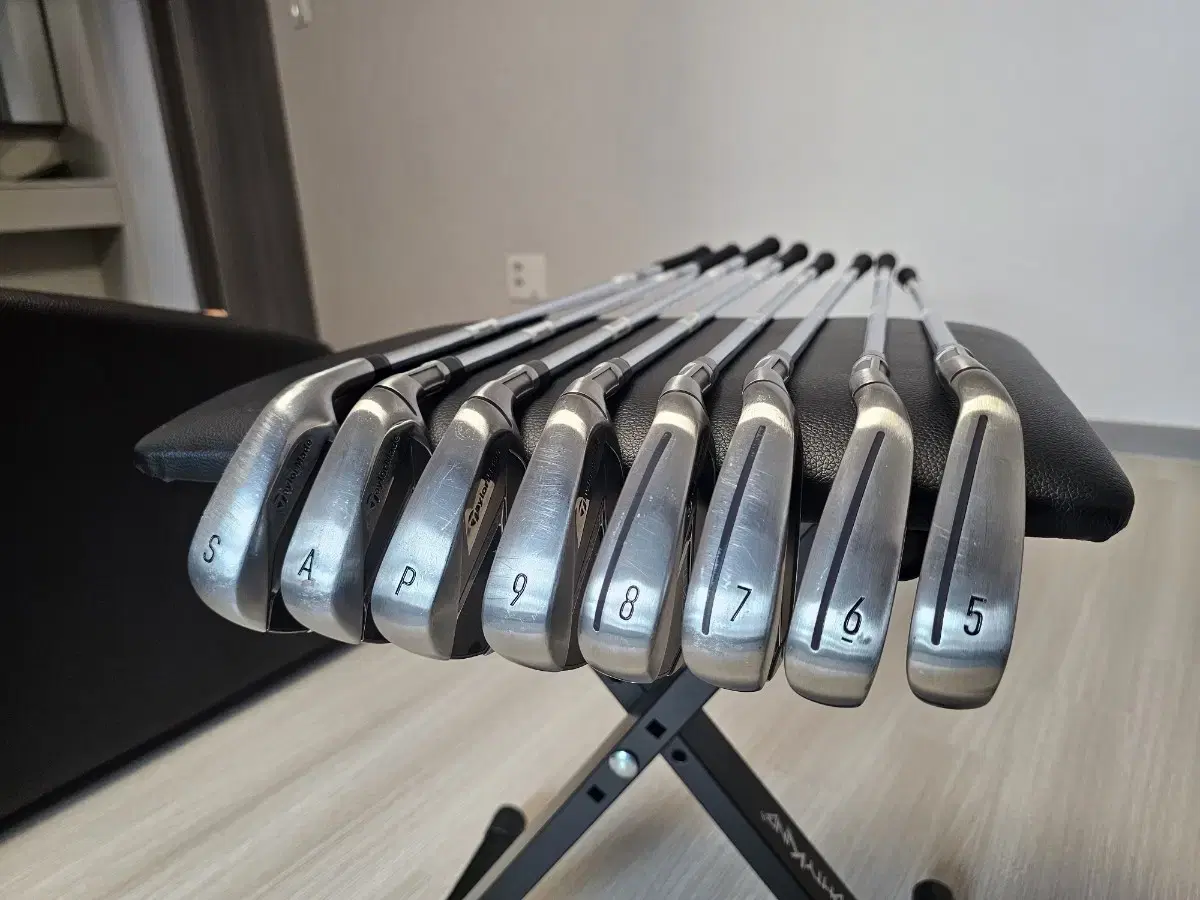 TaylorMade Stealth Iron 5-9,P,A,S Set[Last Price]