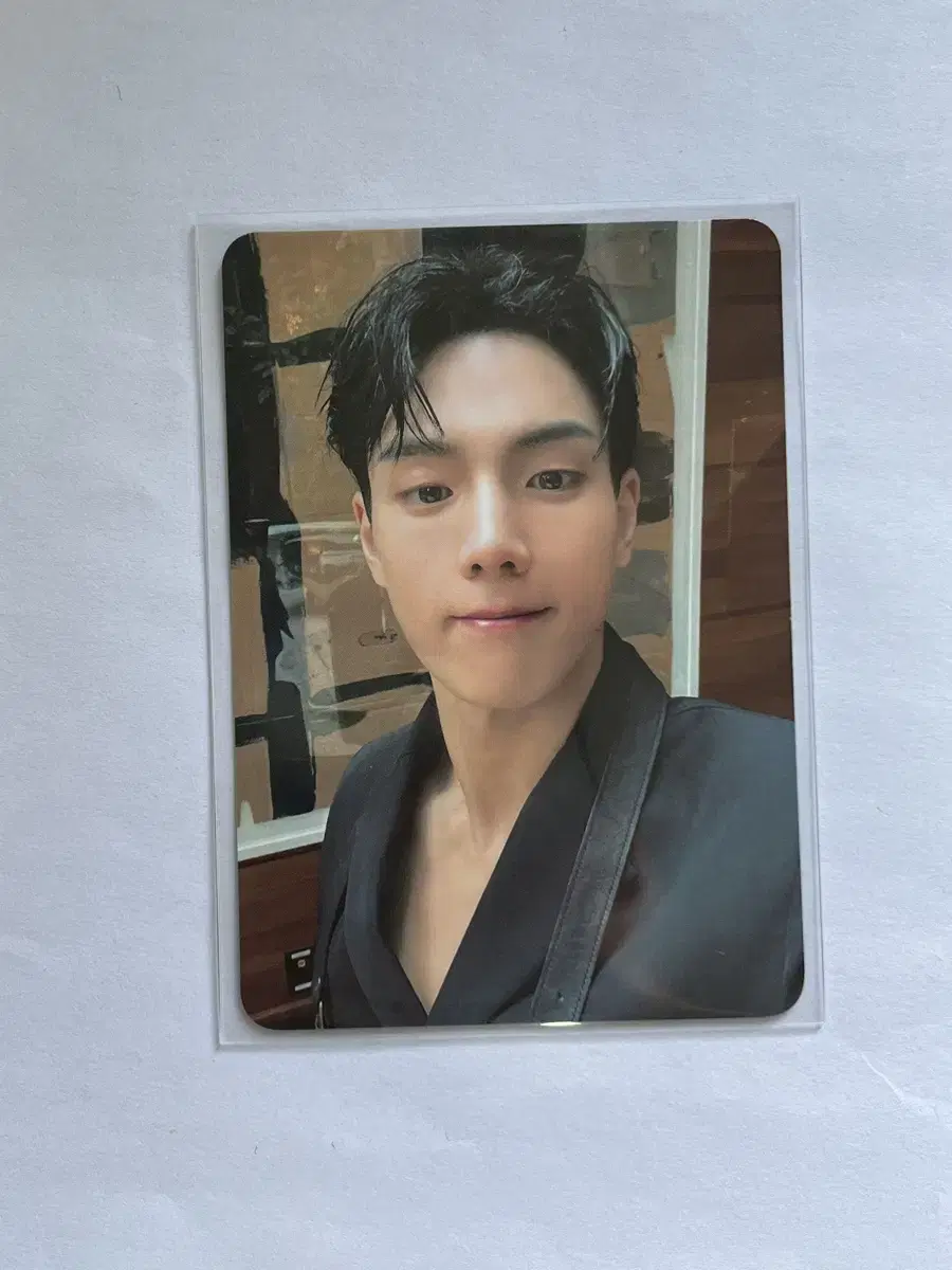 Monsta x shownu photocard wts Disposition