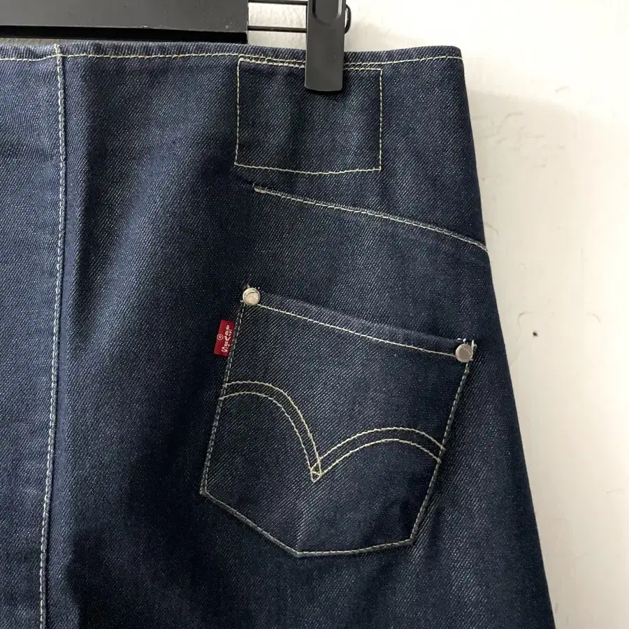 Levis 리바이스 엔지니어드진 랩 데님스커트 청치마