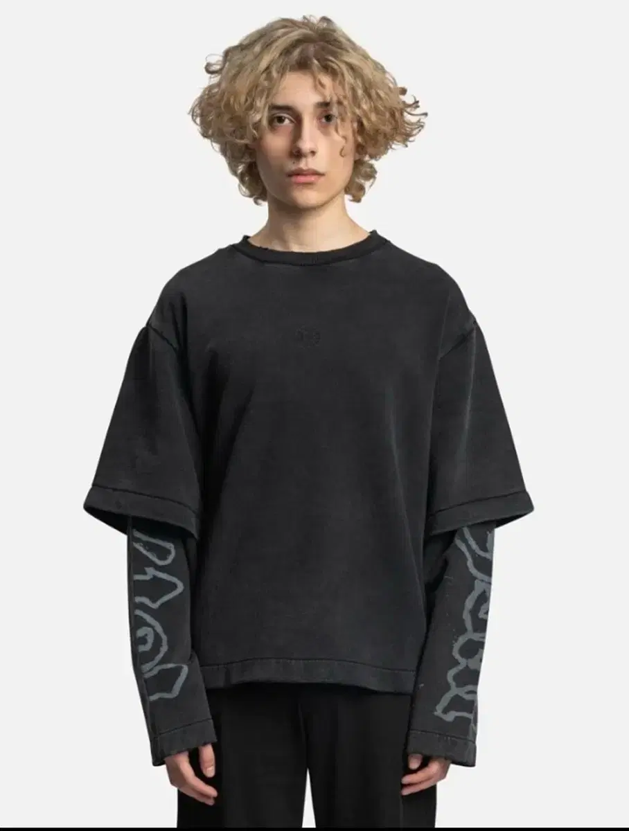 Alex Double Layered Sleeve Sweatshirt